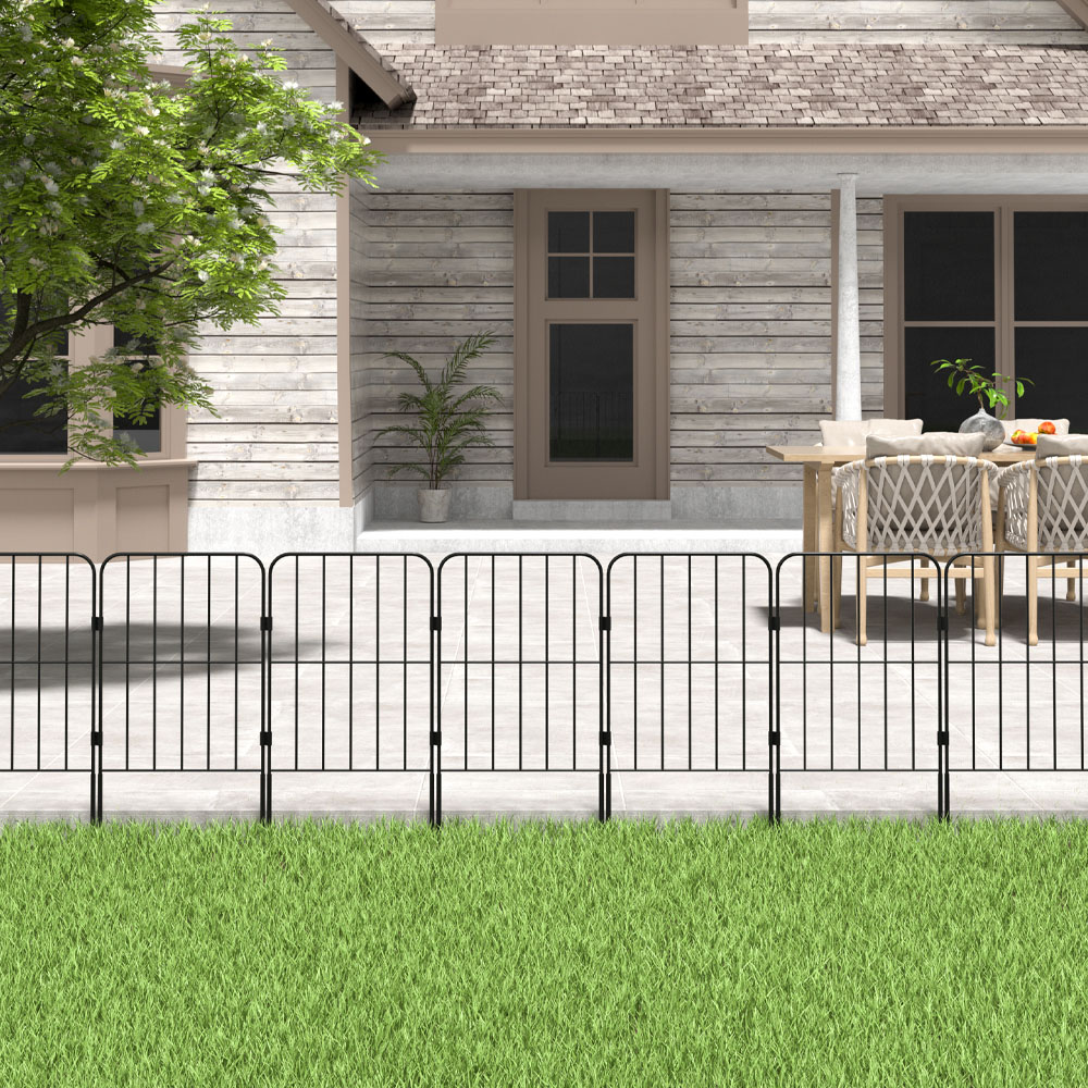 Living and Home Black 31 x 61cm 25 Pack Multipurpose Wrought Iron Garden Fence Image 2