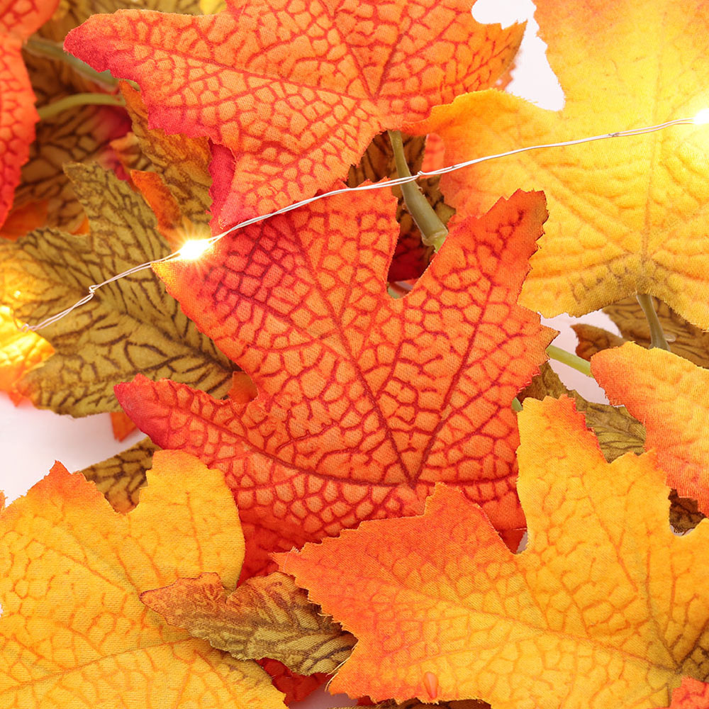 Living and Home LED Garland with Maple Leaves 200cm Image 5