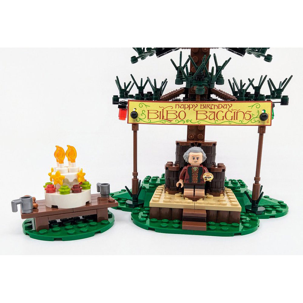 LEGO The Lord of the Rings 10354 The Shire Memorabilia Building Kit Image 6