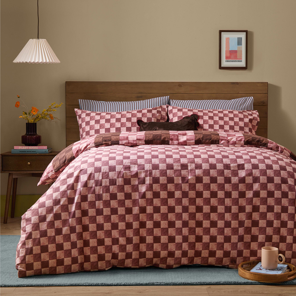 Furn Huxley Single Chocolate and Blush Checkerboard Reversible Duvet Cover Set Image 2