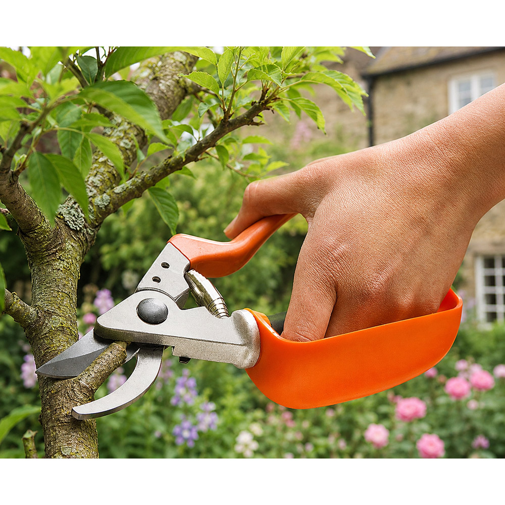 Avilo Carbon Steel Blades Ergonomic Pruner with Non-Slip Handles and Safety Lock  Image 2