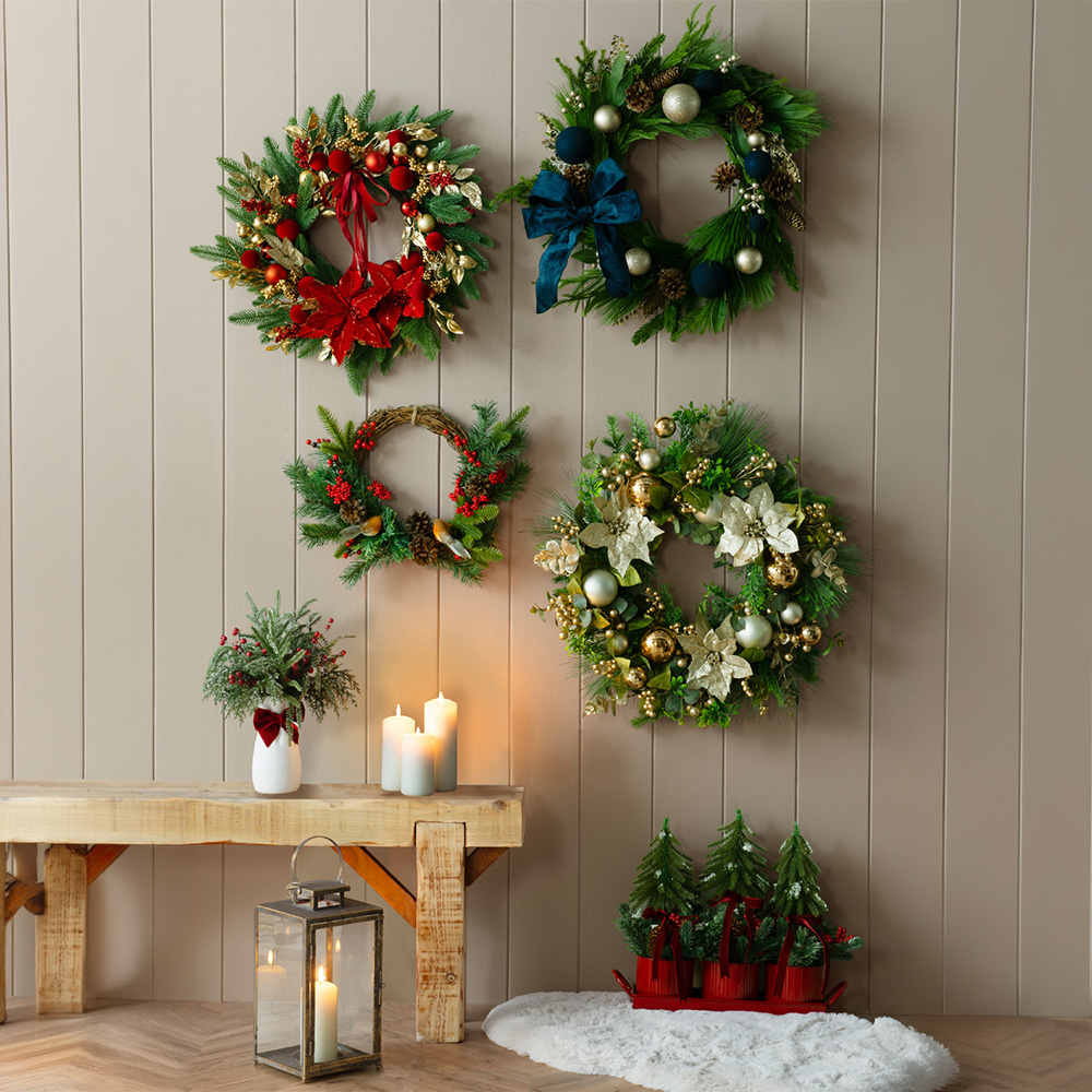 Gold Poinsettia Bauble Wreath Image 2