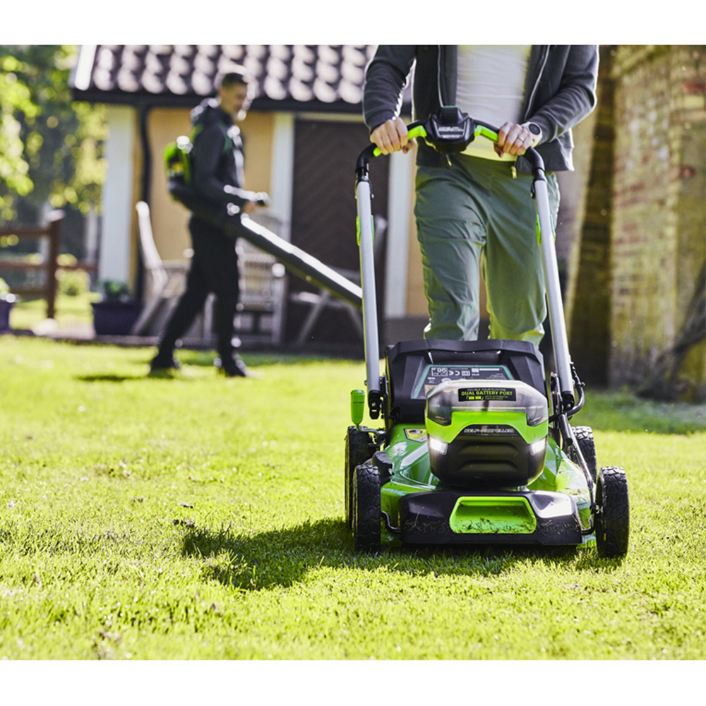Greenworks GWGD60LM51SPK4 60V Self Propelled 51cm Cordless Lawn Mower with Battery and Charger Image 9