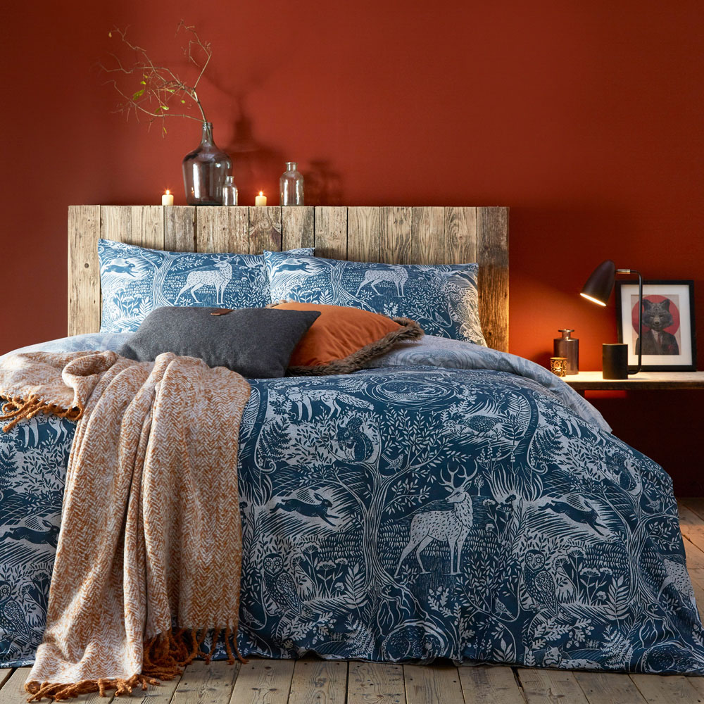 furn. Winter Woods King Size Midnight Duvet Set Image 1