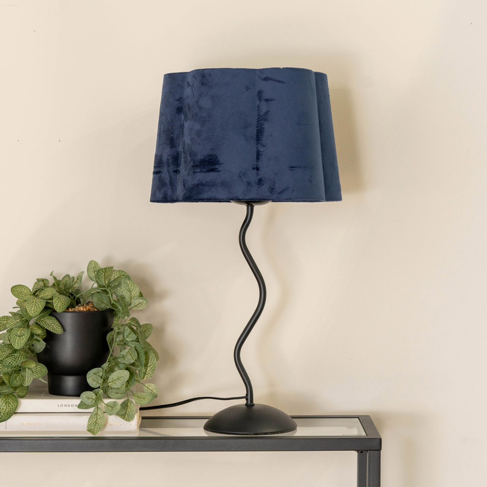 ValueLights Wiggle Navy Blue Velvet Scallop Shade Black Metal Stem LED Table Lamp Image 3