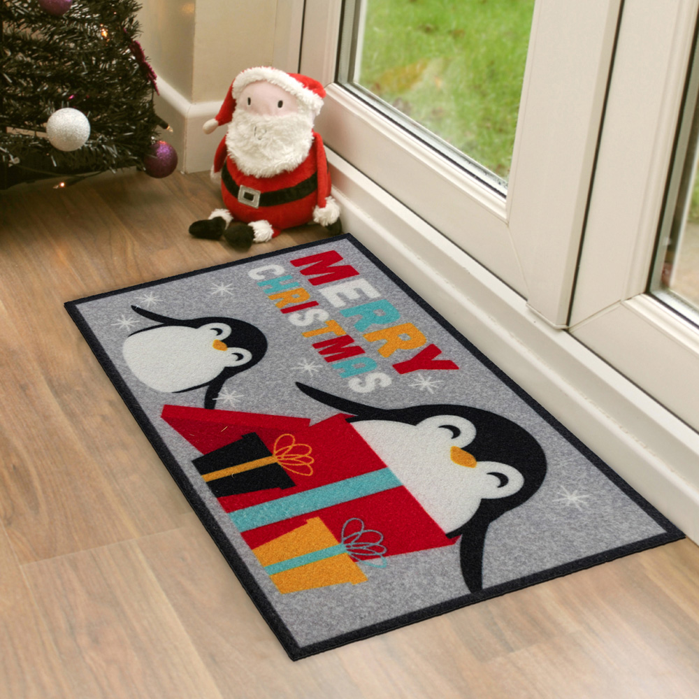 JVL Christmas Penguin Machine Washable Door Mat 40 x 57cm Image 2
