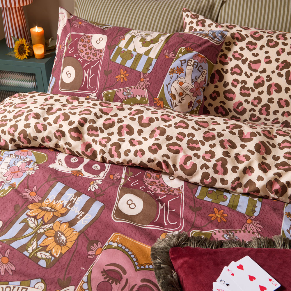 Furn Wild Card Double Burgundy Reversible Duvet Cover Set Image 3