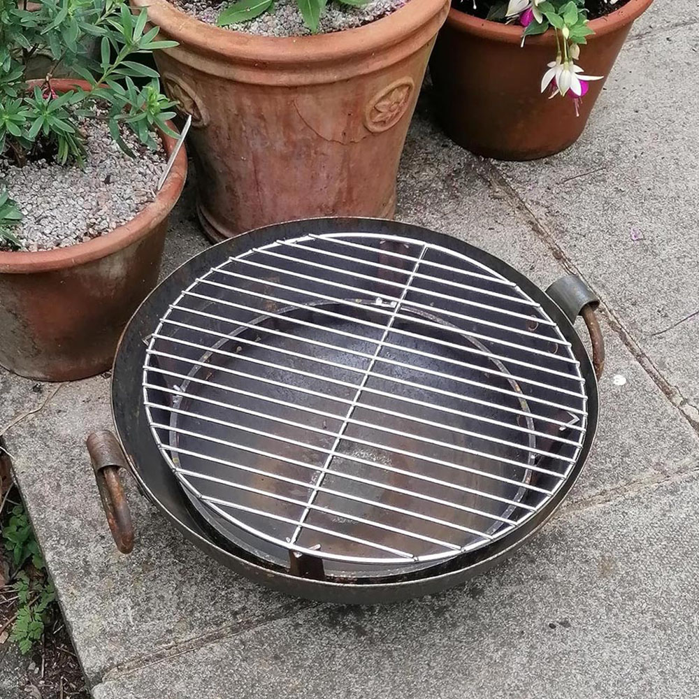 Inspirational Gifting Rustic Hand Made Steel Kadai BBQ and Fire Pit with Stand and Grill 60cm Image 3