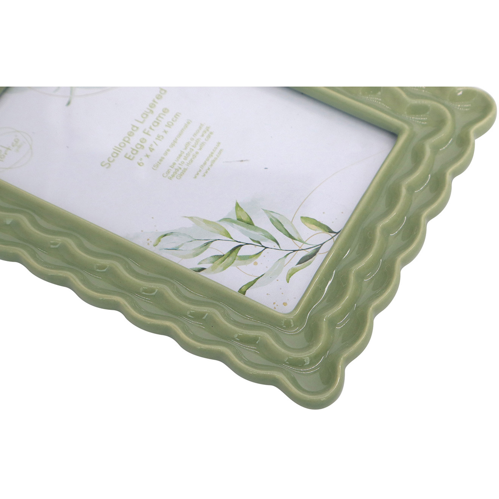 Scalloped Layered Edge Photo Frame Image 7