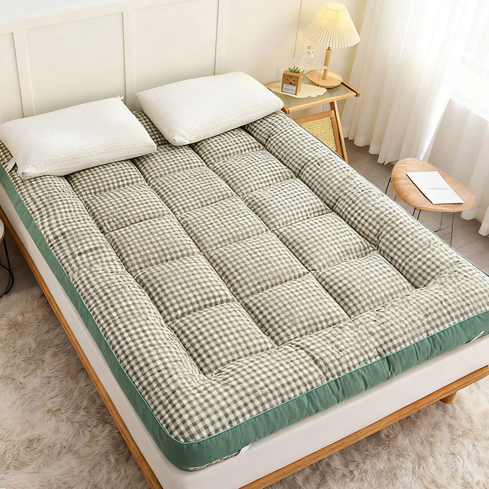 Living and Home Super King Size Green Plaid Quilted Mattress Topper Image 2
