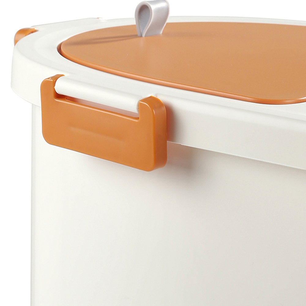H&O Direct Orange Airtight Pet Food Storage Container with Scoop 21L Image 4