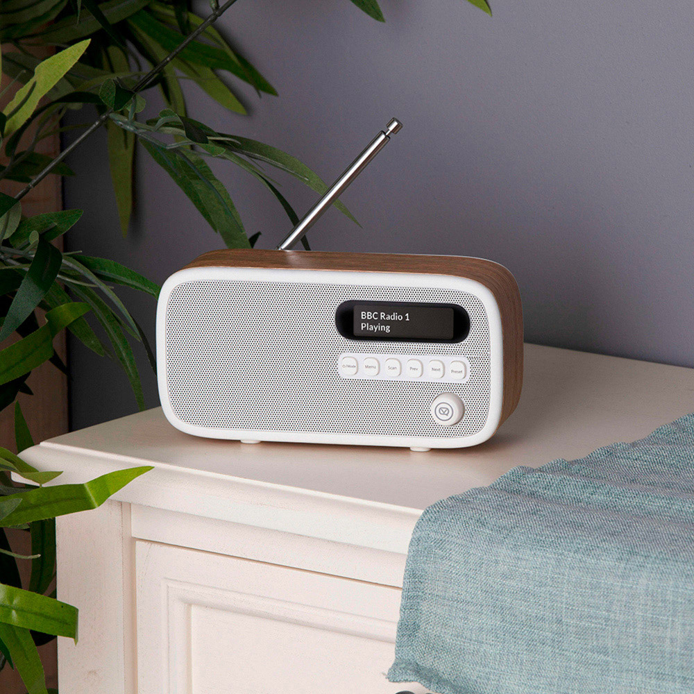 VQ Dexter Oak DAB and FM Radio Image 2