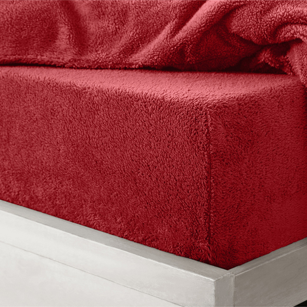 Velosso Double Red Teddy Fleece Fitted Sheet Image 2