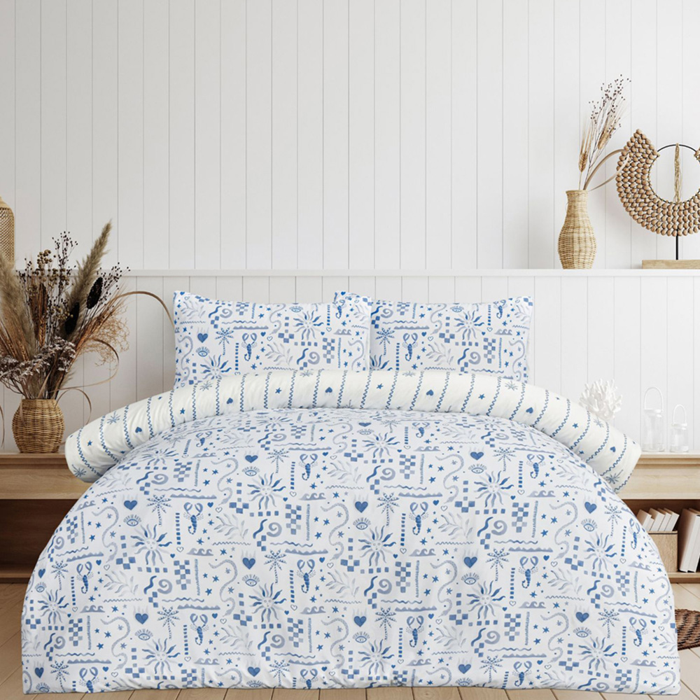 Smart Living Single Blue Holiday Postcard Duvet Set Image 1
