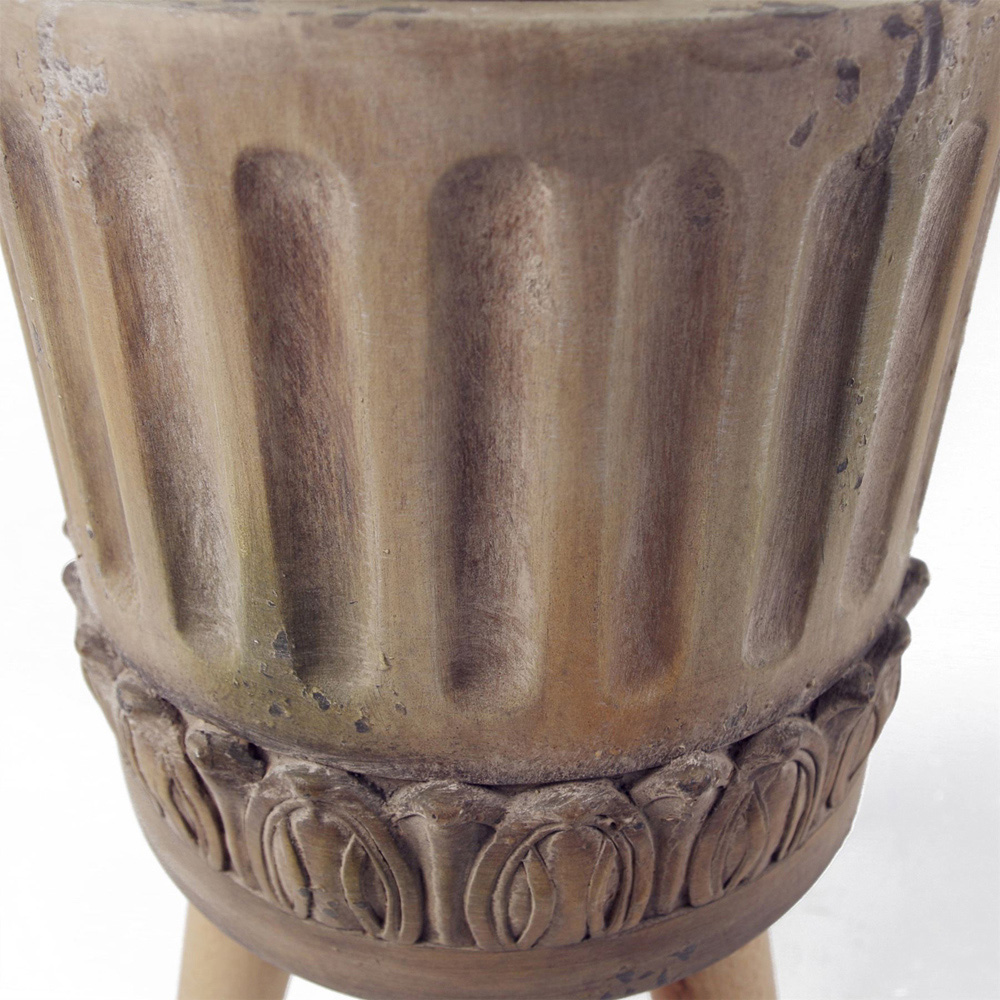 Leaf Ridged Composite Planter with Stand Image 3