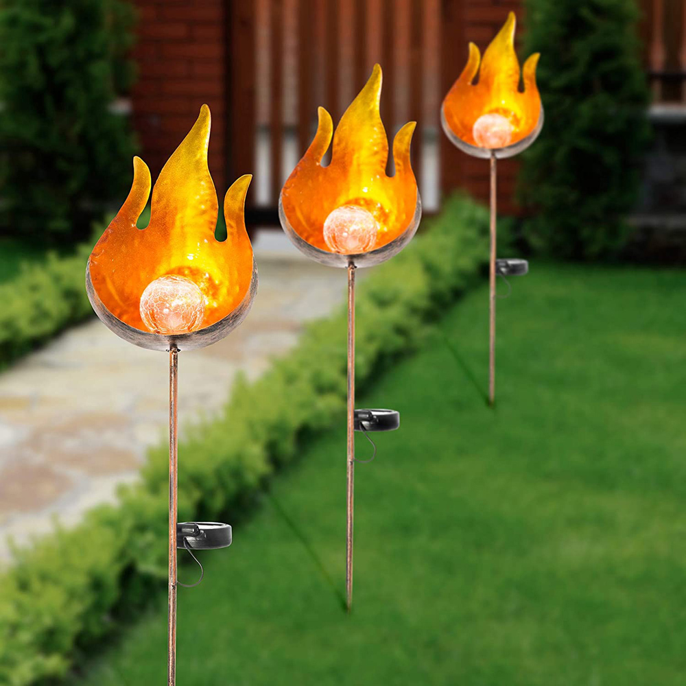 wilko Flame and Crackle Glass Ball Solar Stake Light Image 4