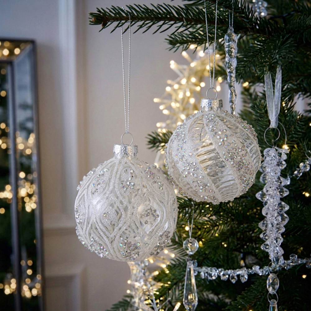 Glitter and Sequin Bauble Image 2