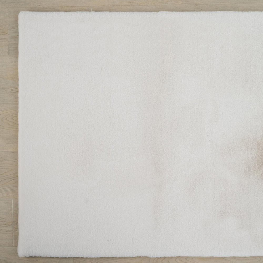 Lux Rabbit Faux Fur Rug - Cloud Image 5