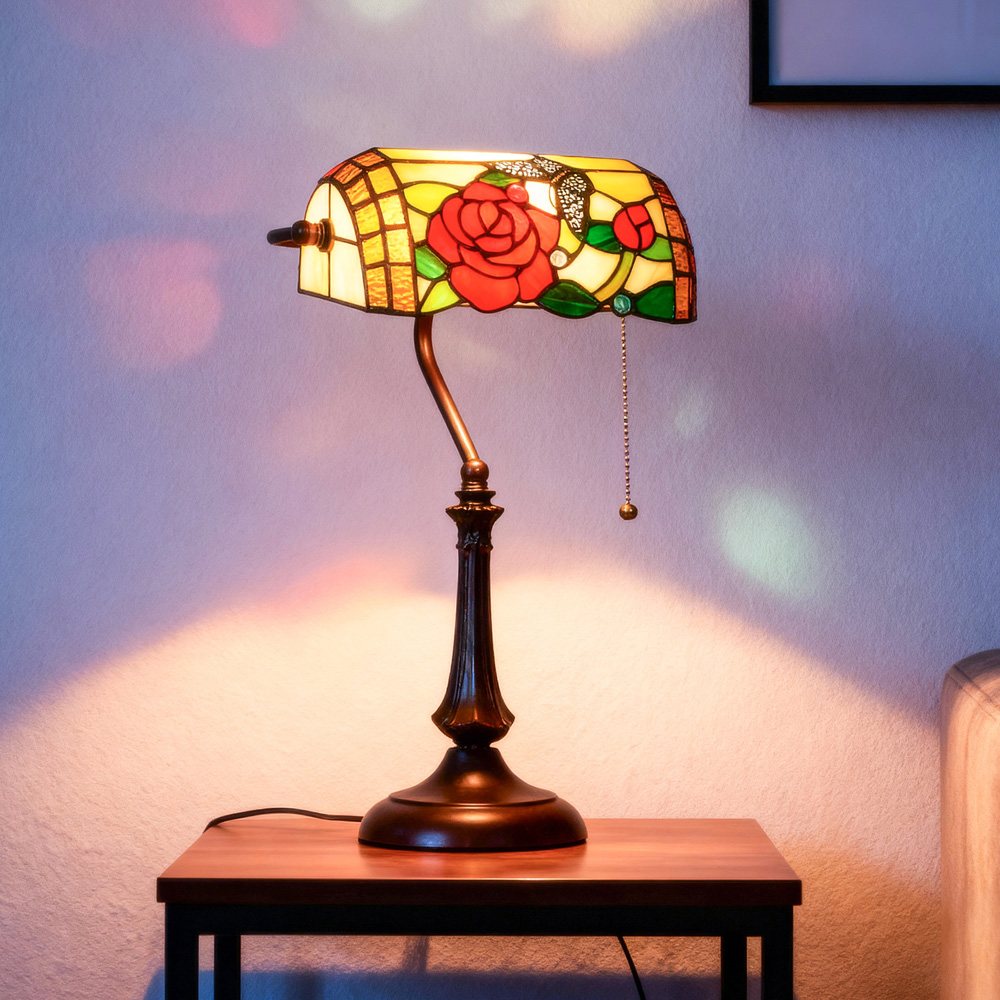 HOMCOM Antique Handcrafted Tiffany-Style Stained Glass Table Lamp Image 3