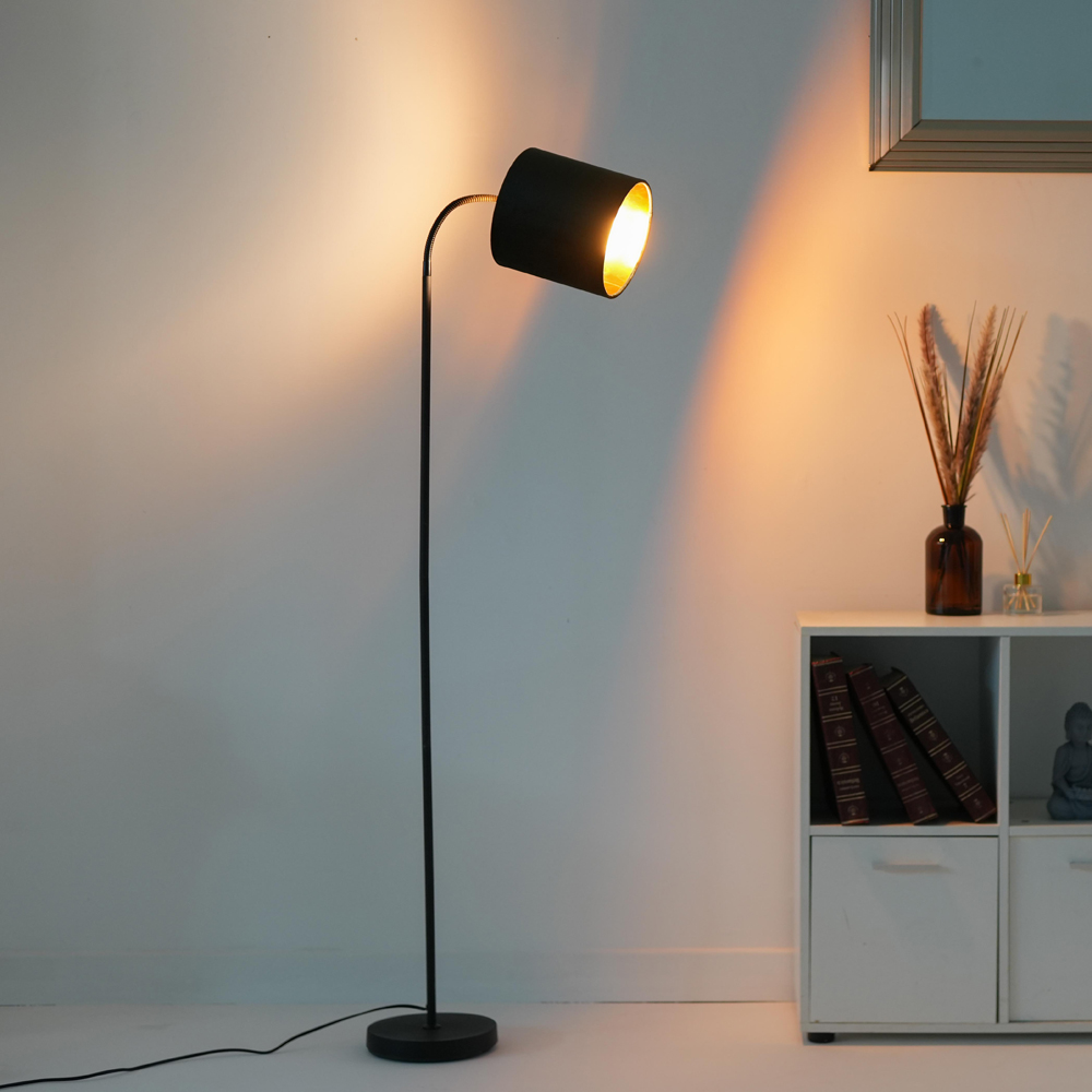 Kliving Hove Green Shade Floor Lamp Image 3