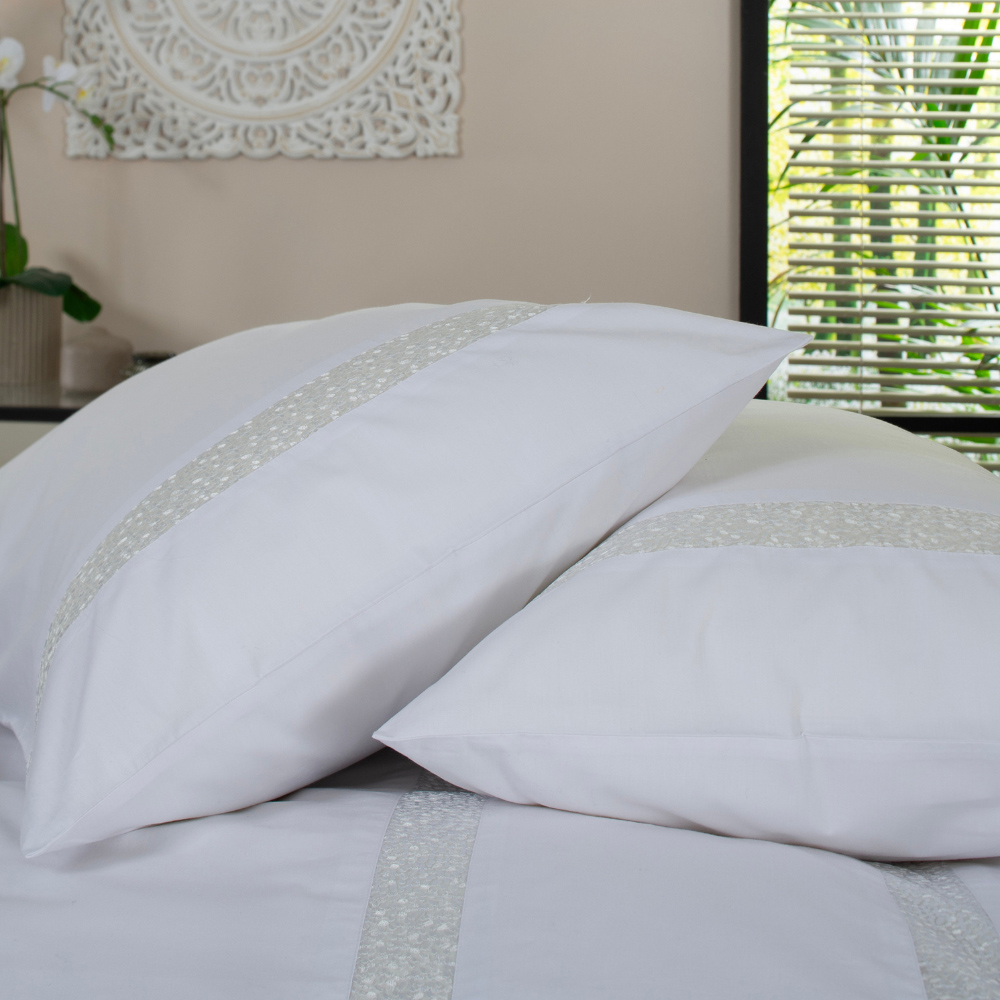 The Lyndon Company Organdie Swirl Double 200 Thread Count Duvet Set Image 2