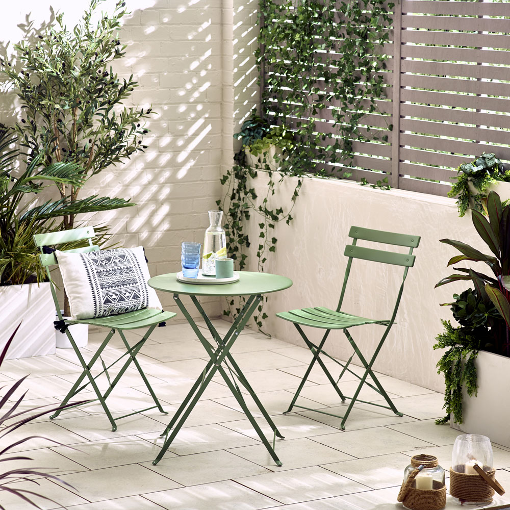 Furniturebox Cruz Green Metal 2 Seater Outdoor Bistro Set Image 8