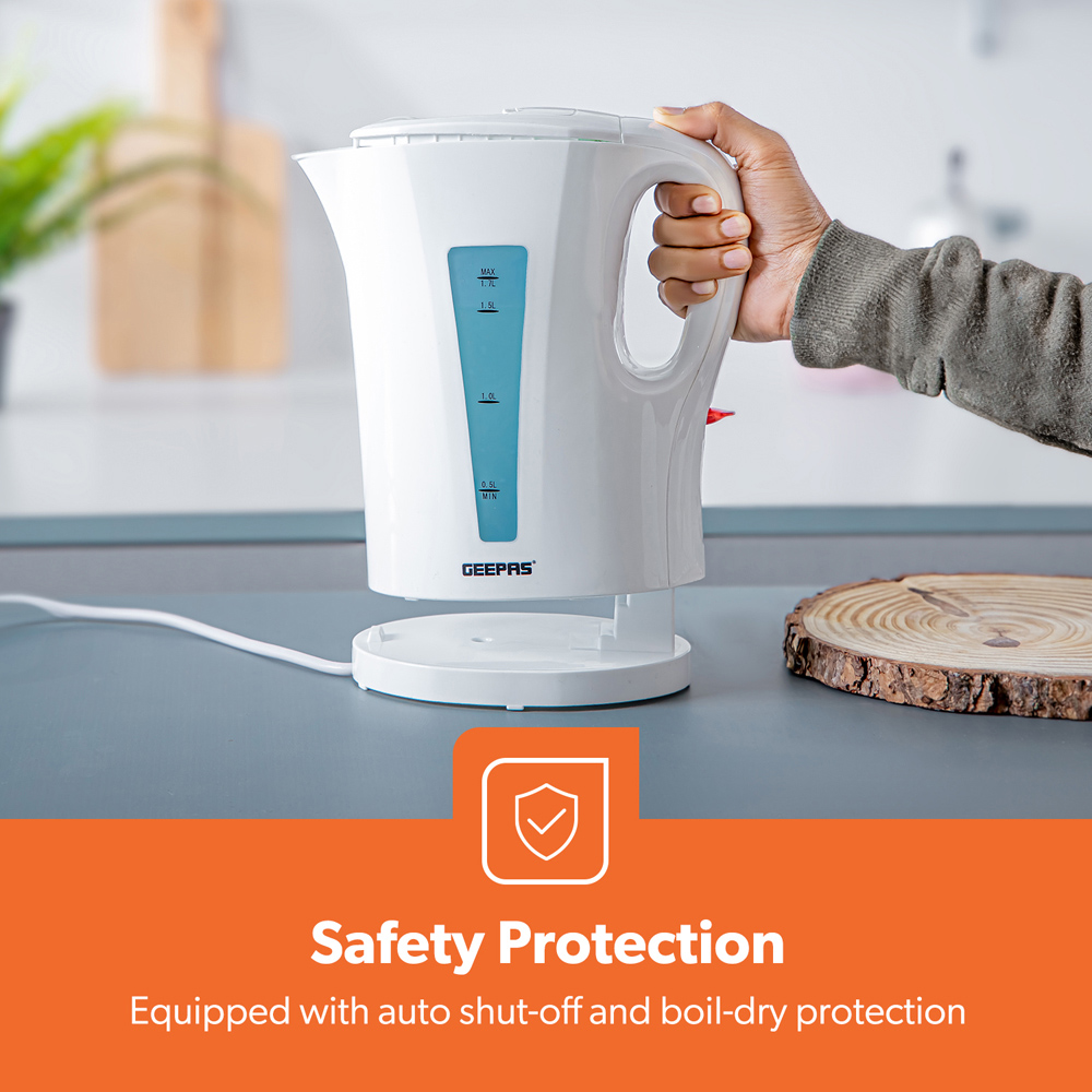 Geepas GK38029UK-WT White 1.7L Cordless Kettle 2200W Image 4