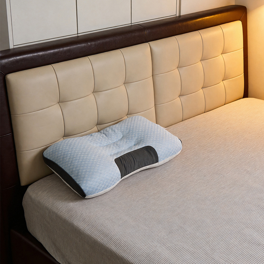 Living and Home Blue Cooling Supportive Pillow Insert with Zip 74 x 48cm Image 7