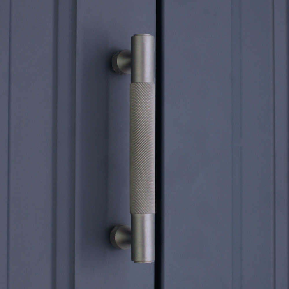 Spira Brass Gunmetal Grey Knurled Bar Handle 360mm Image 2