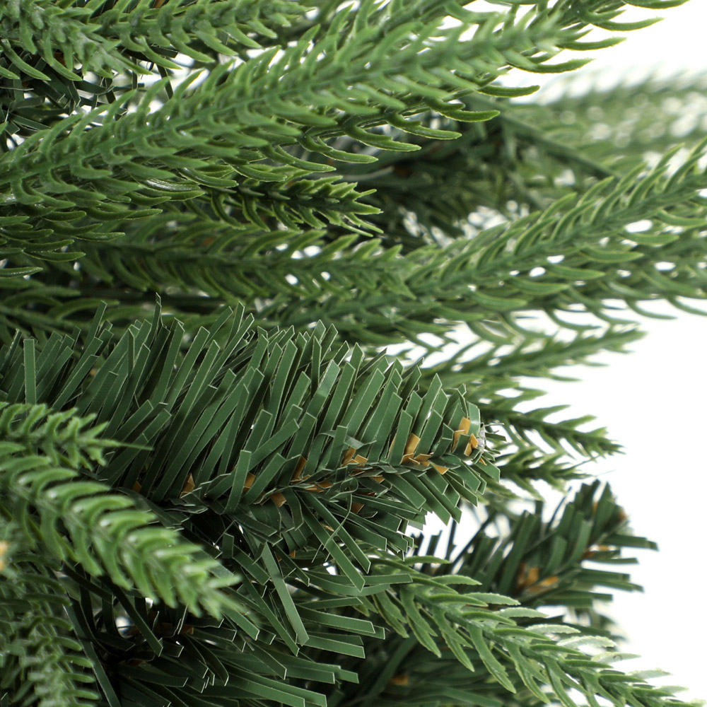 HOMCOM Green Predecorated Hinged Artificial Christmas Tree with 2843 Branch Tips 6ft Image 4