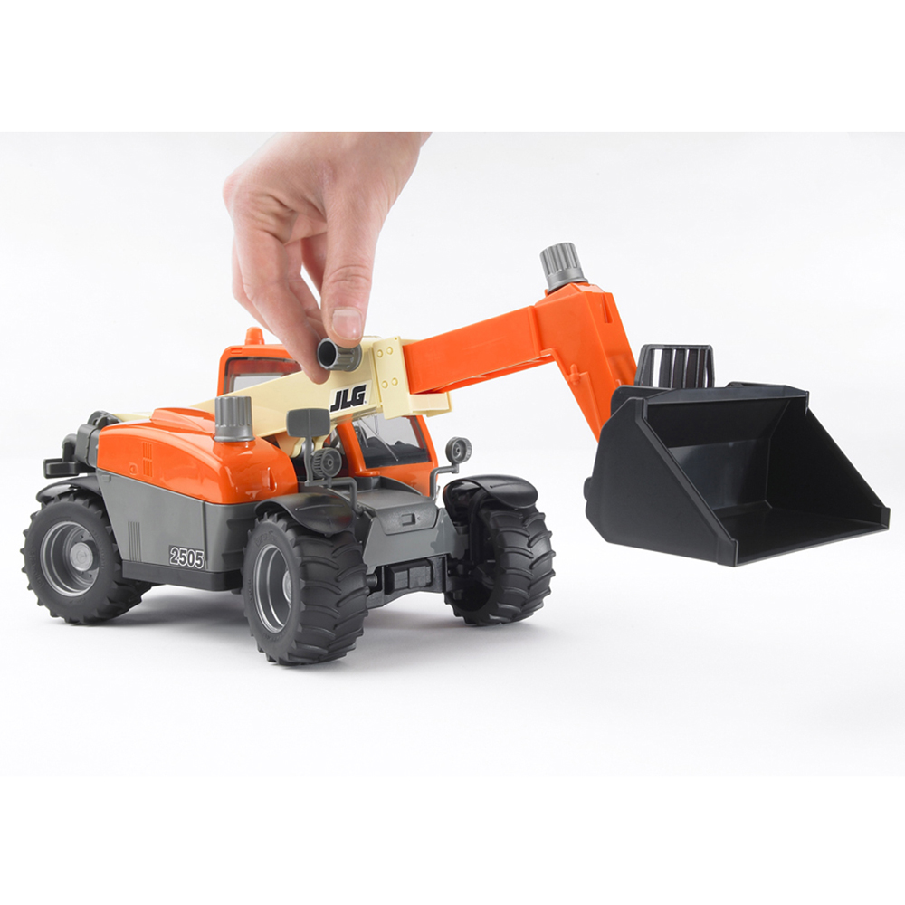 Bruder Kids JLG 2505 Telehandler Playset Model Image 6