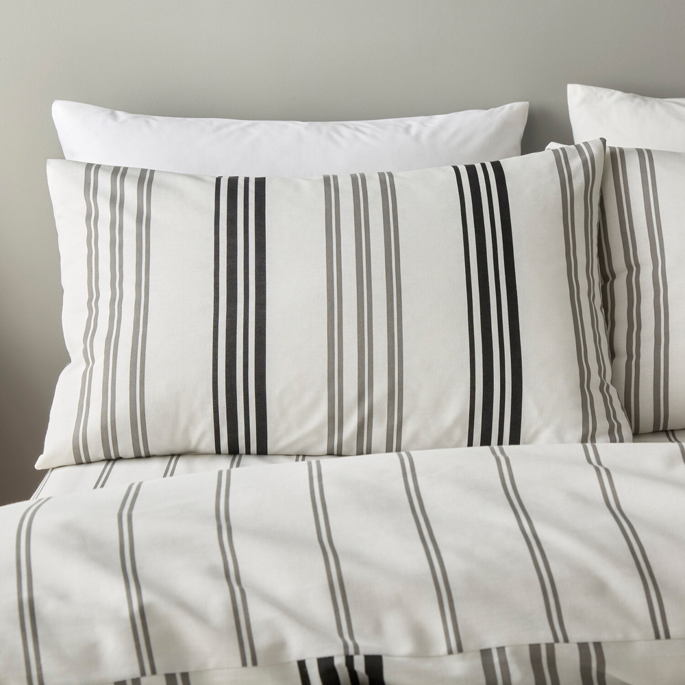 Linear Stripe Bedding Set Monochrome Single Image 2