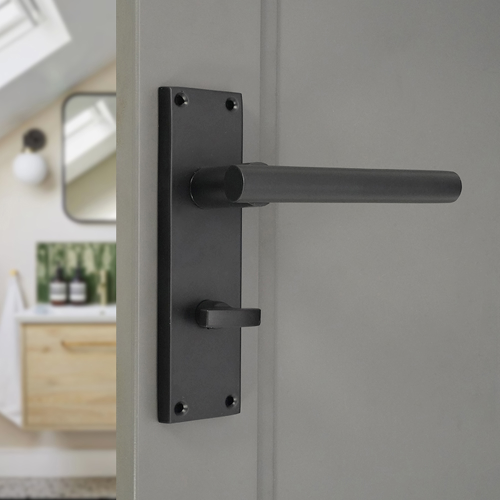 Spira Brass Jura Matt Black Lever on Backplate Bathroom Door Handle 2 Pack Image 2