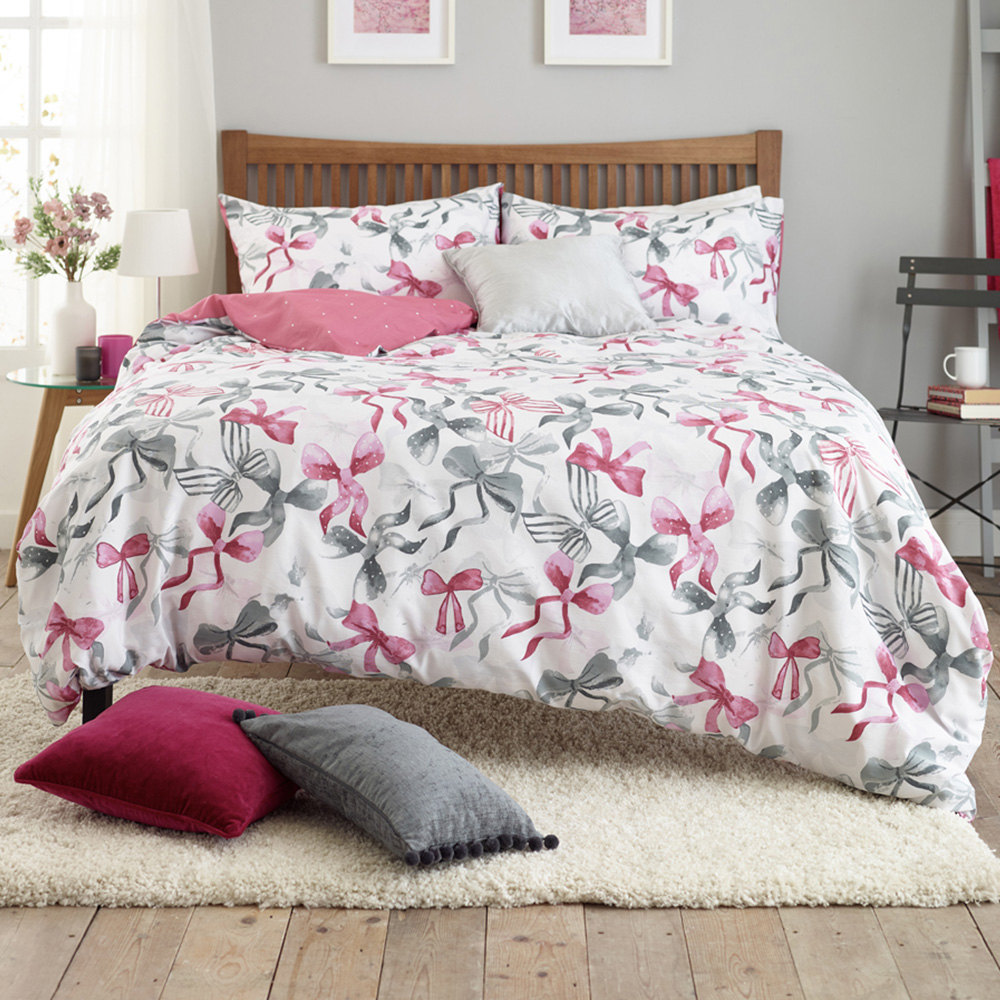 Deyongs Bows Single Pink Reversible Duvet Set Image 1