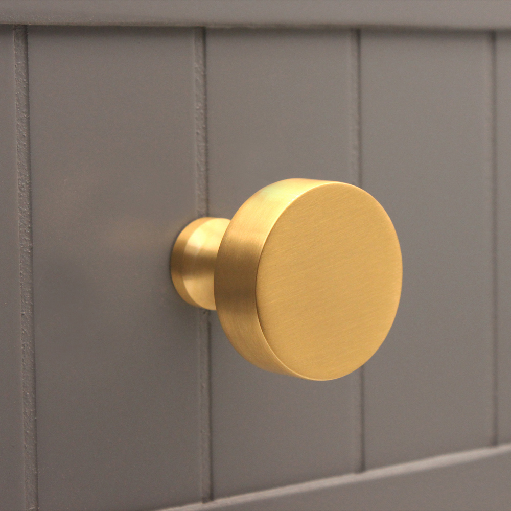 Spira Brass Satin Brass Round 38mm Cupboard Knob Image 2