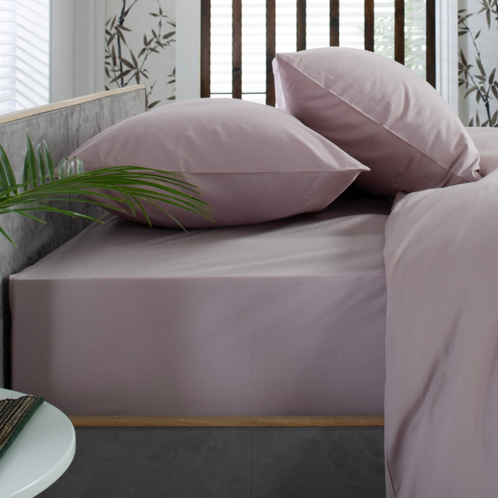 The Lyndon Company Double Pink Fitted Bed Sheet Image 1
