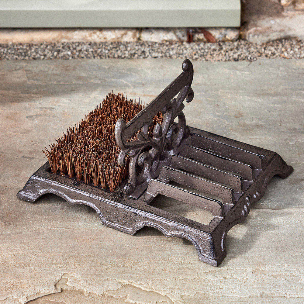 Dibor Brown Cast Iron Scrolled Boot Brush Scraper Image 2