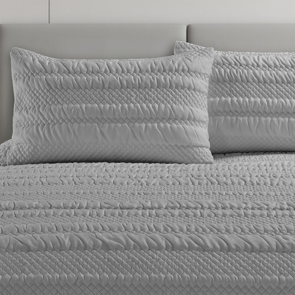 Velosso King Size Silver Saville Duvet Set Image 2