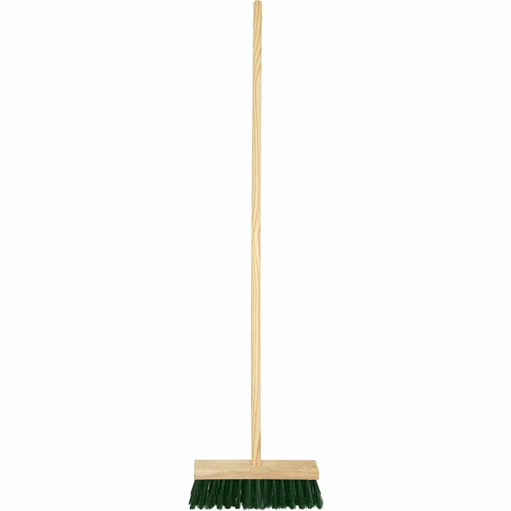 Wilko PVC 11in Garden Brush with Wooden Handle Wilko