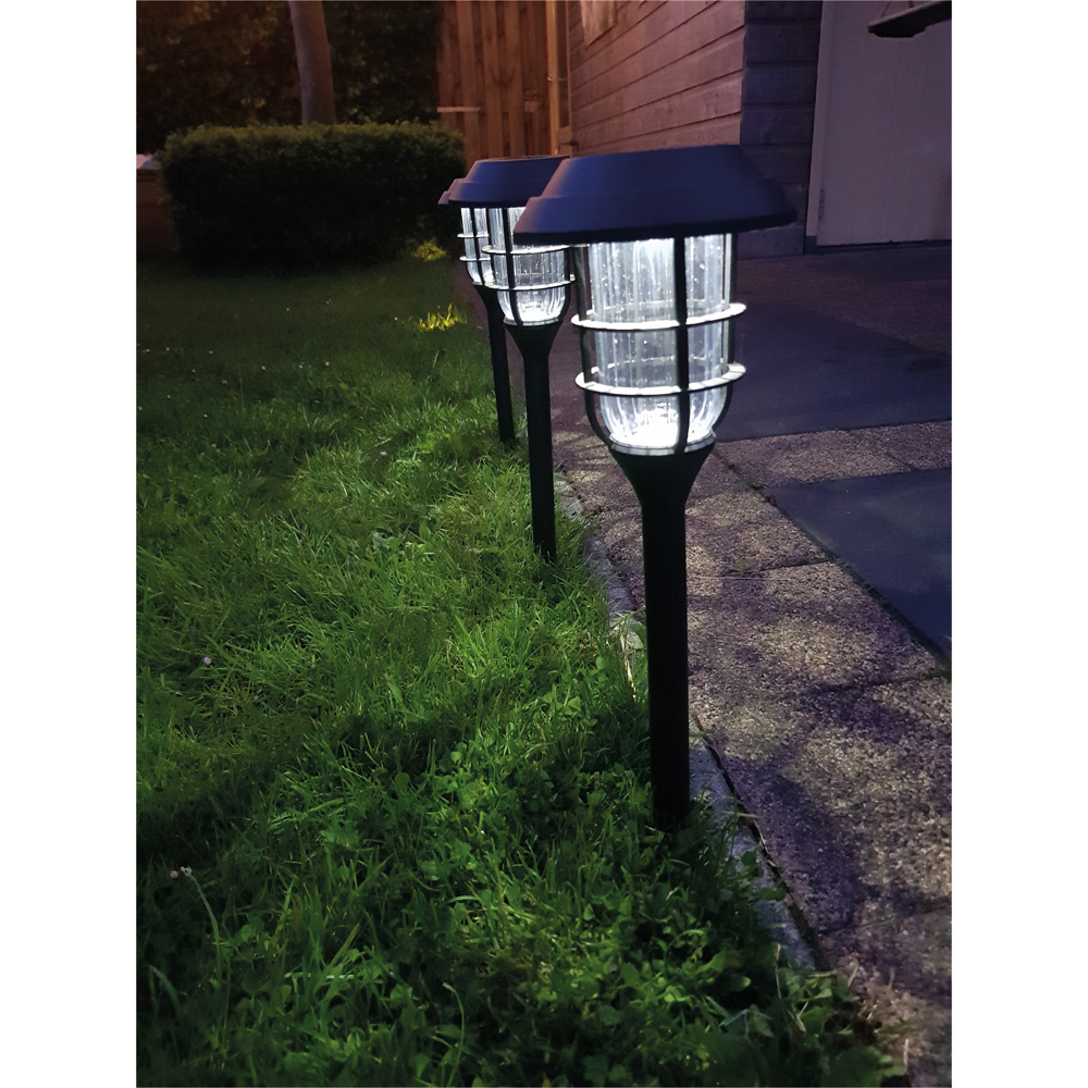 Luxform Solar Powered LED Le Mans Stake Light 4 Pack Image 6