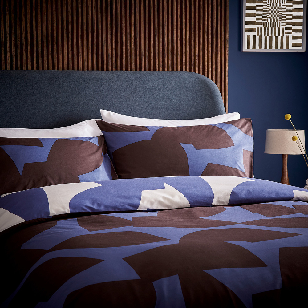 Helena Springfield Alva Super King Size Iris Duvet Set Image 6