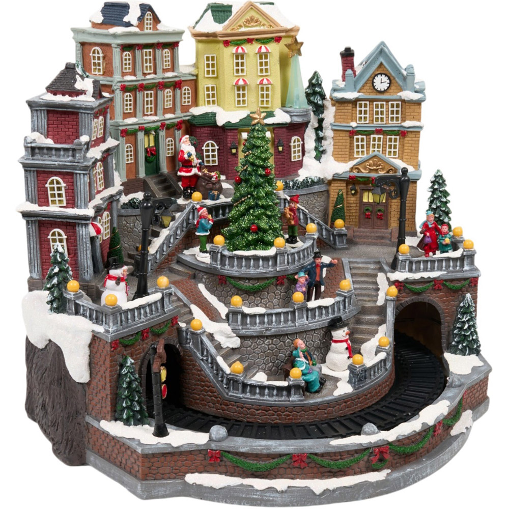 Traditional Christmas Town Model Image 7