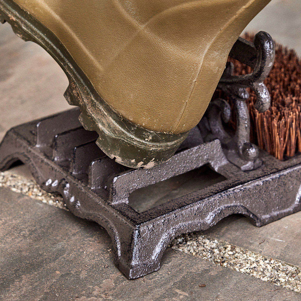 Dibor Brown Cast Iron Scrolled Boot Brush Scraper Image 3
