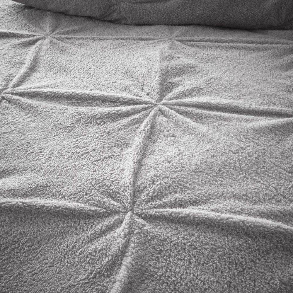 Smart Living Chiswick Single Grey Pintuck Duvet Set Image 3