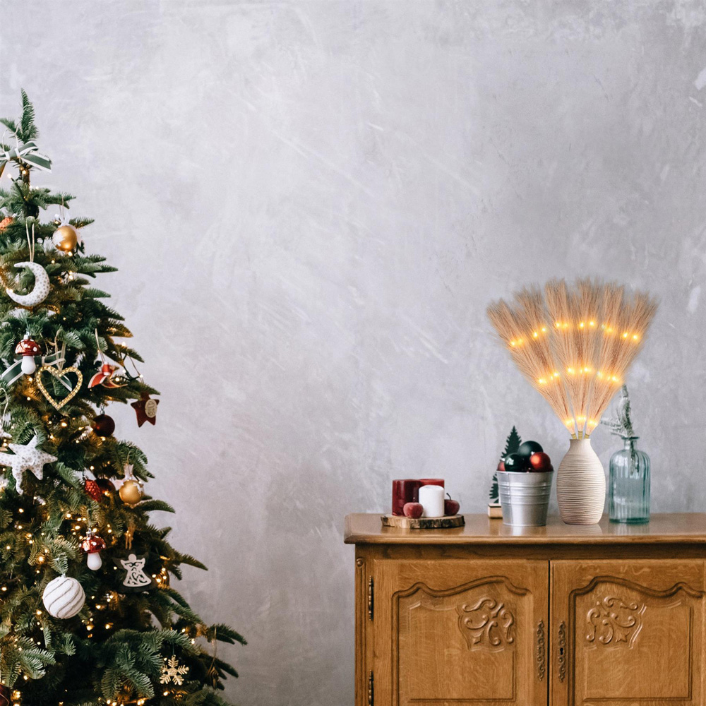 Shatchi Pre Lit Champagne Pampas Grass 45cm Image 2