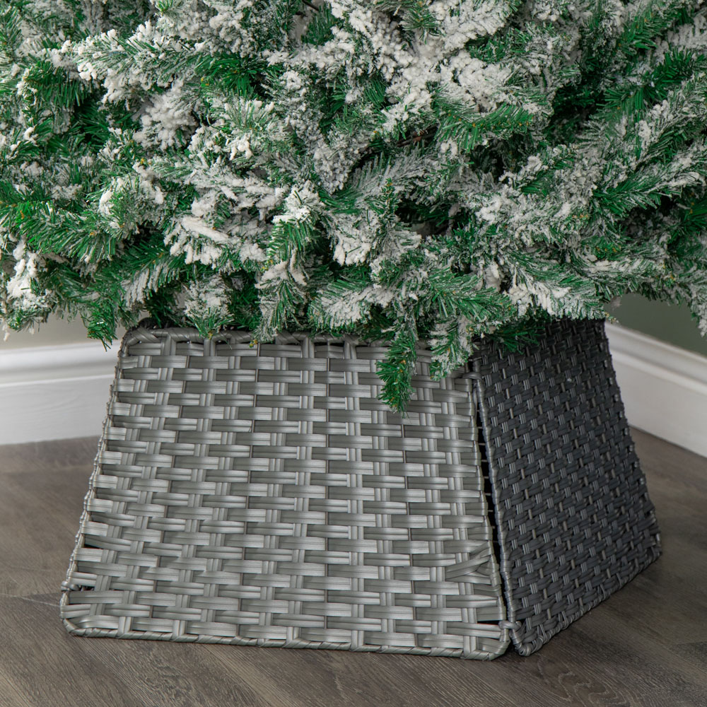 Samuel Alexander Grey Foldable Faux Rattan Christmas Tree Skirt 47cm Image 2