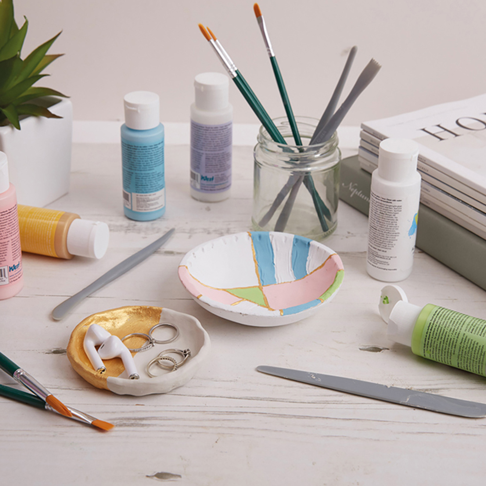 Bee & Bumble Pastel Pottery Starter Craft Kit Image 2