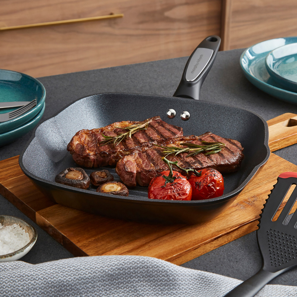 Morphy Richards 26cm Black Graphite Forged Aluminium Ceramica Square Grill Pan Image 2
