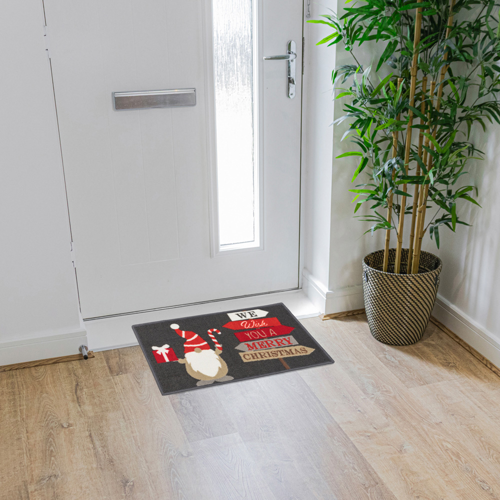 JVL Premium Christmas Gonk Nylon Pile Non Slip Indoor Mat 40 x 70cm Image 2