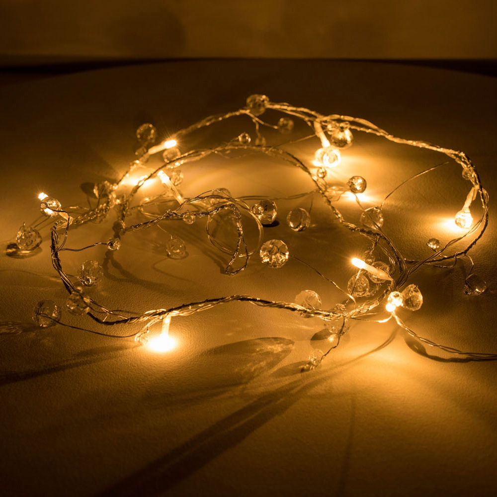 ValueLights 10 LED White Plastic Diamond String Lights Image 4